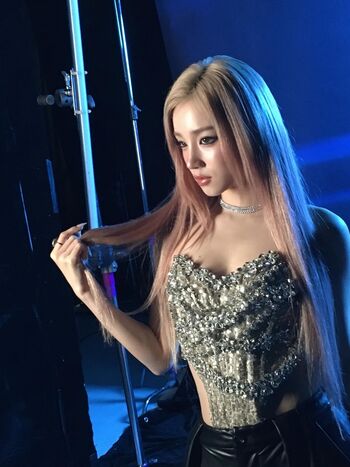 Yuqi page leaked private photo uncensored HD quality