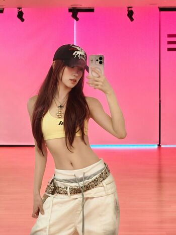 Yuqi page leaked private photo uncensored HD quality