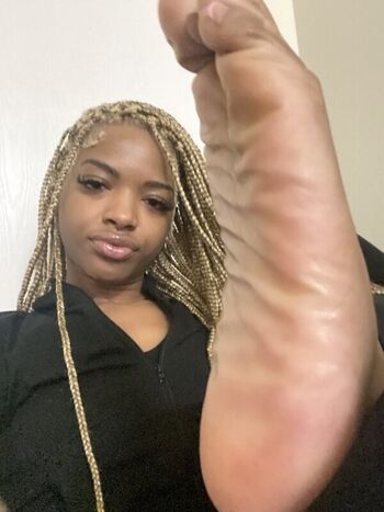 Yveshottie leaked private photo uncensored HD quality