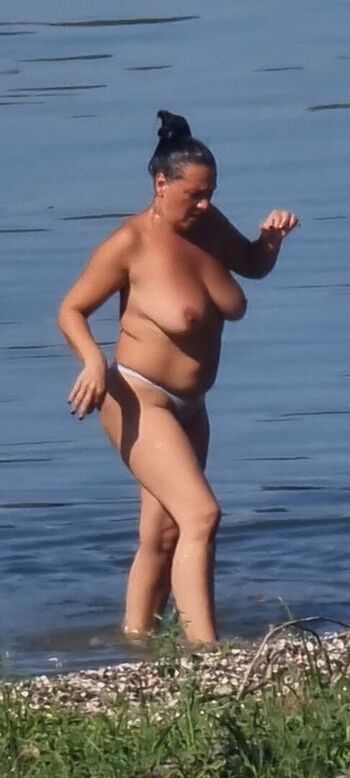 Zahtevi leaked private photo uncensored HD quality