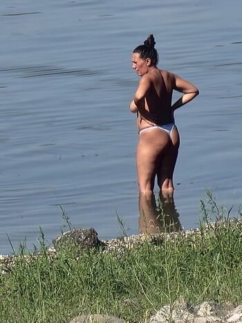 Zahtevi leaked private photo uncensored HD quality