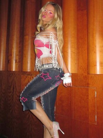Zara larsson  page leaked private photo uncensored HD quality