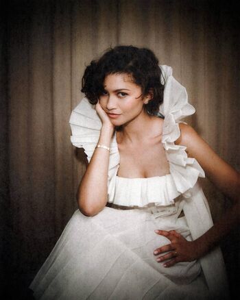 Zendaya page leaked private photo uncensored HD quality